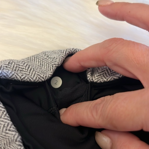 Lululemon Ghost Herringbone Leggings! size 2 - Picture 6 of 6